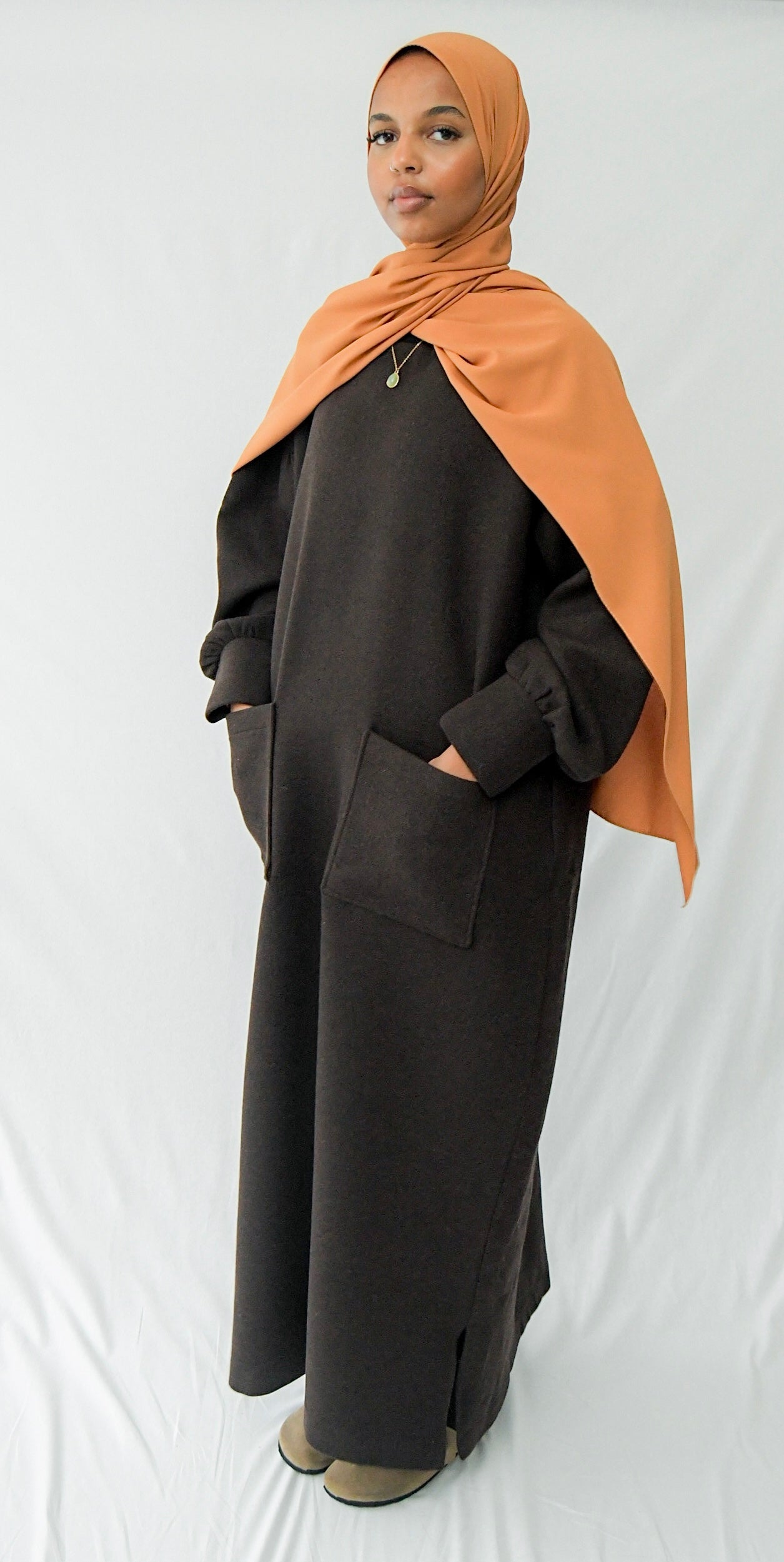 Abaya Mariya marron